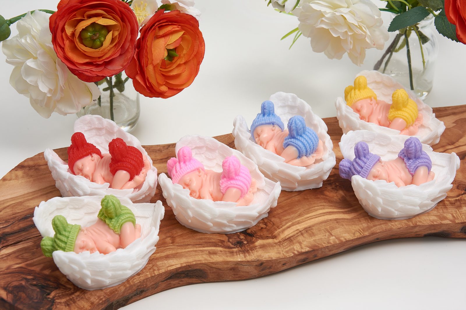 Sleeping Baby Figurines on Angel Wings – Baby Shower Keepsake Soap in White Gift Box