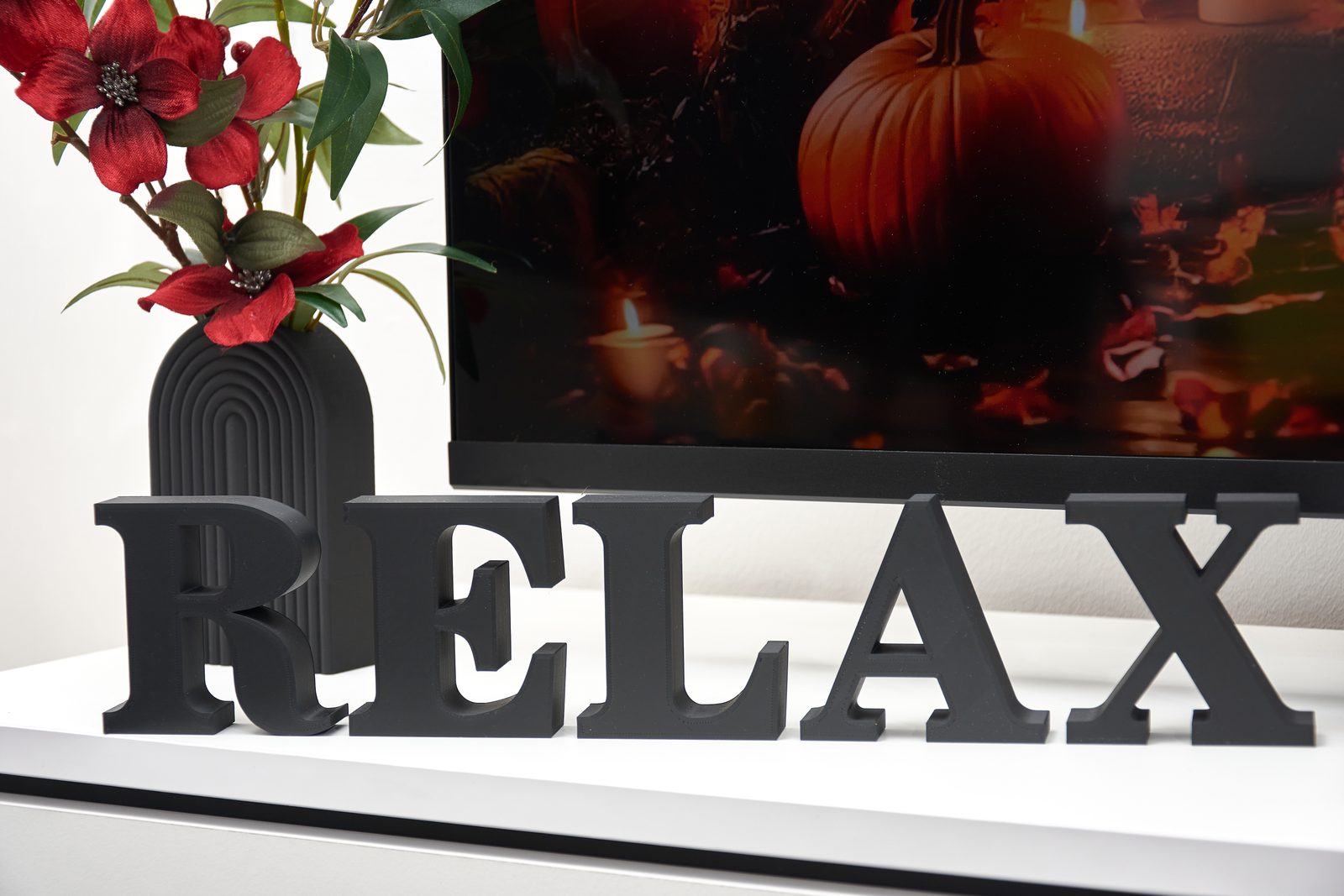 RELAX – Gold and Black Coloured Sign, Freestanding Motivational Letters for Home and Office Decor
