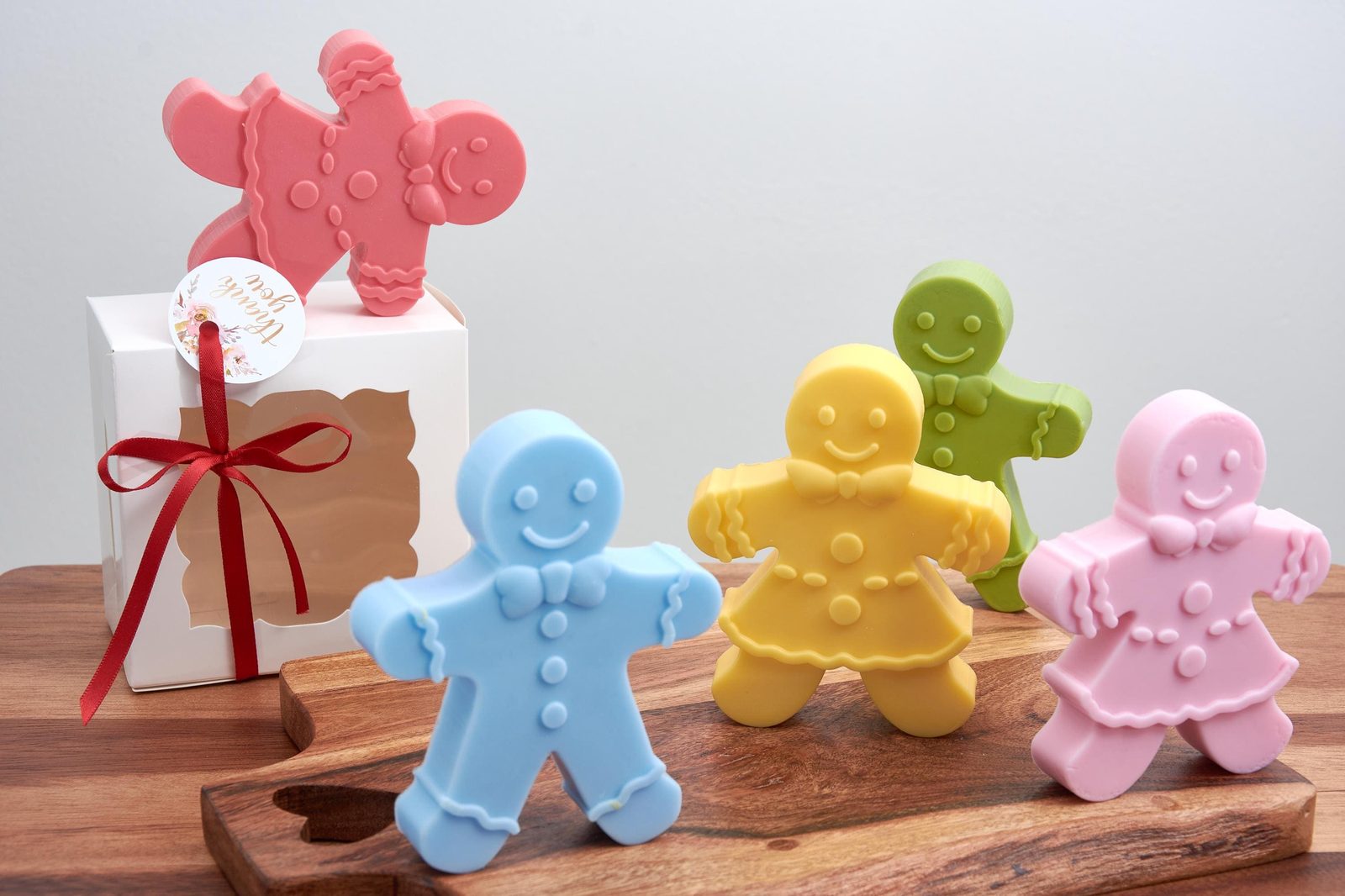 Gingerbread Man Soap Figurines: Scented Christmas Holiday Decorations