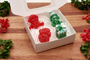 Christmas Scented Soap Favor: Mini Holiday Soaps – Stocking Fillers – Gift for Guests (Set of 4)